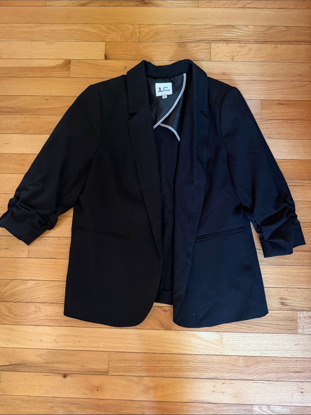 Jules & Leopold Black Open-Front Blazer with Ruched Sleeves